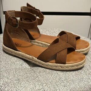a.n.a. Women’s size 8 Brown Espadrille Sandals